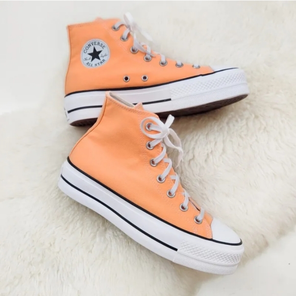 Converse Chuck Taylor All Star Lift Platform High Top Sneaker - Picture 2 of 9